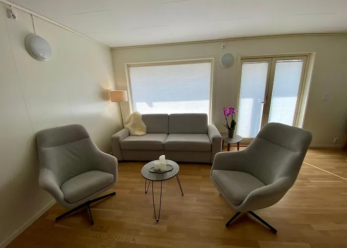 Experience A Cozy Getaway Near Pulpit Rock - B Unit